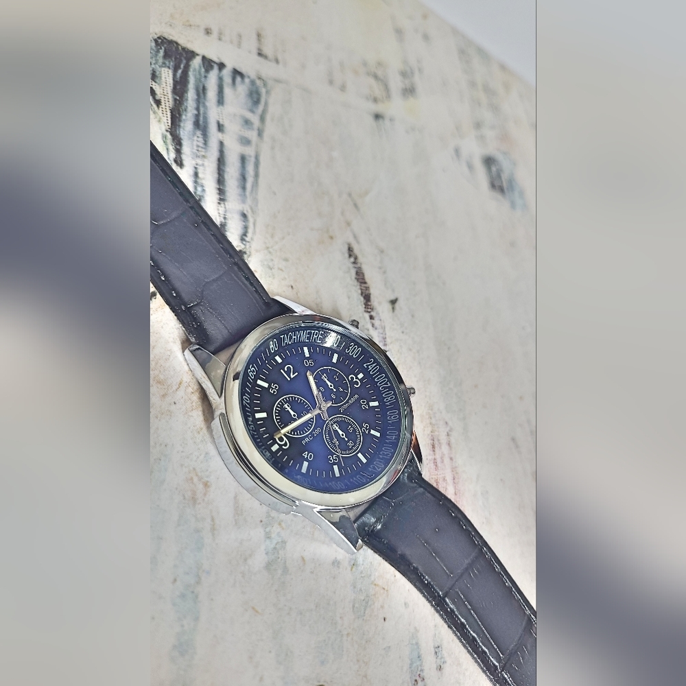 Men's Quarts Watch